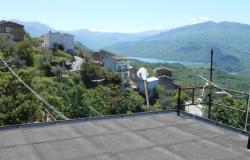 2 houses and building land in Bomba Abruzzo