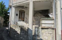 15sqm terrace, fantastic views, habitable stone town house in peaceful location.  3