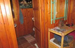 Detached, wooden house with 1 bed, 1500sqm of land 3km to the beach in an isolated location.  10