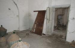Countryside, stone house with garden and terrace to restructure of 100sqm with 3 bedrooms. 5