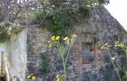 Ruin of 200sqm with 1 hectare of land, amazing views in peaceful location 5 minutes to the beach.  8