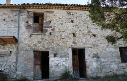 180sqm, historic, stone ruin on 2 floors with amazing mountain views in a peaceful location, garden 2km to town  11