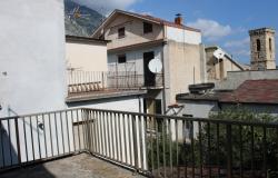 3 bedroom, habitable town house in a lively town full of tourist activities with terrace and balcony and cellar  14