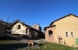 Ancient Country House in the Hills Surrounding the South Piemontese Town of Mondovì 13