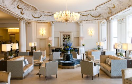 Lobby and lounge bar at Savoia Excelsior Palace Trieste