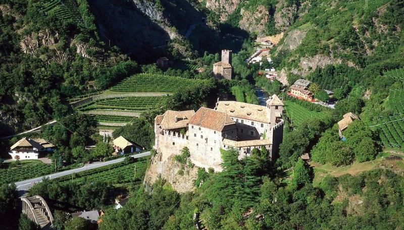 castles in Trentino-Alto Adige