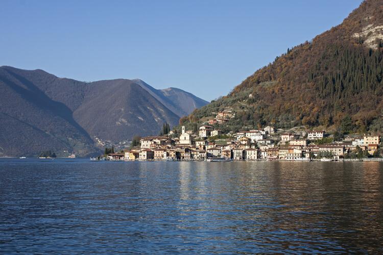 romantic lakeside destinations in Italy