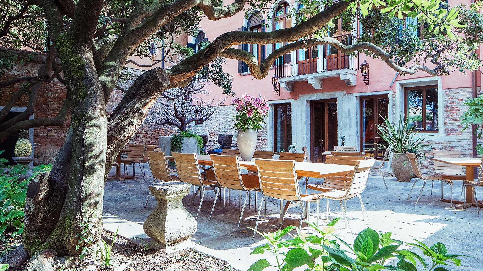 patio at hotel heureka