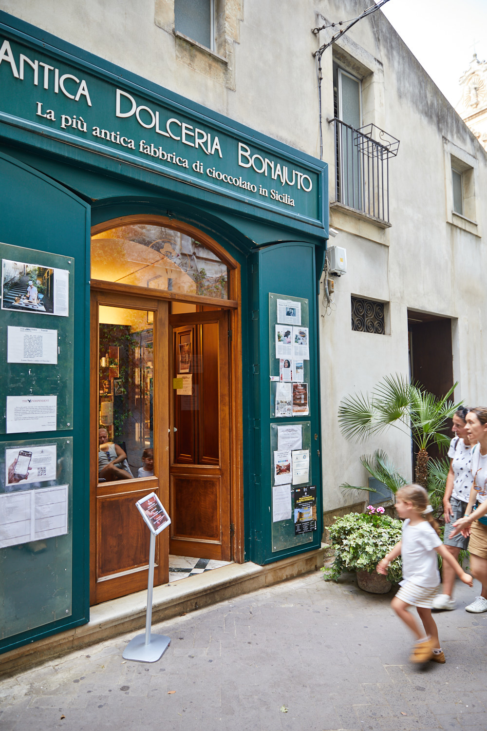 Antica Dolceria Bonajuto, the oldest chocolate shop in Modica