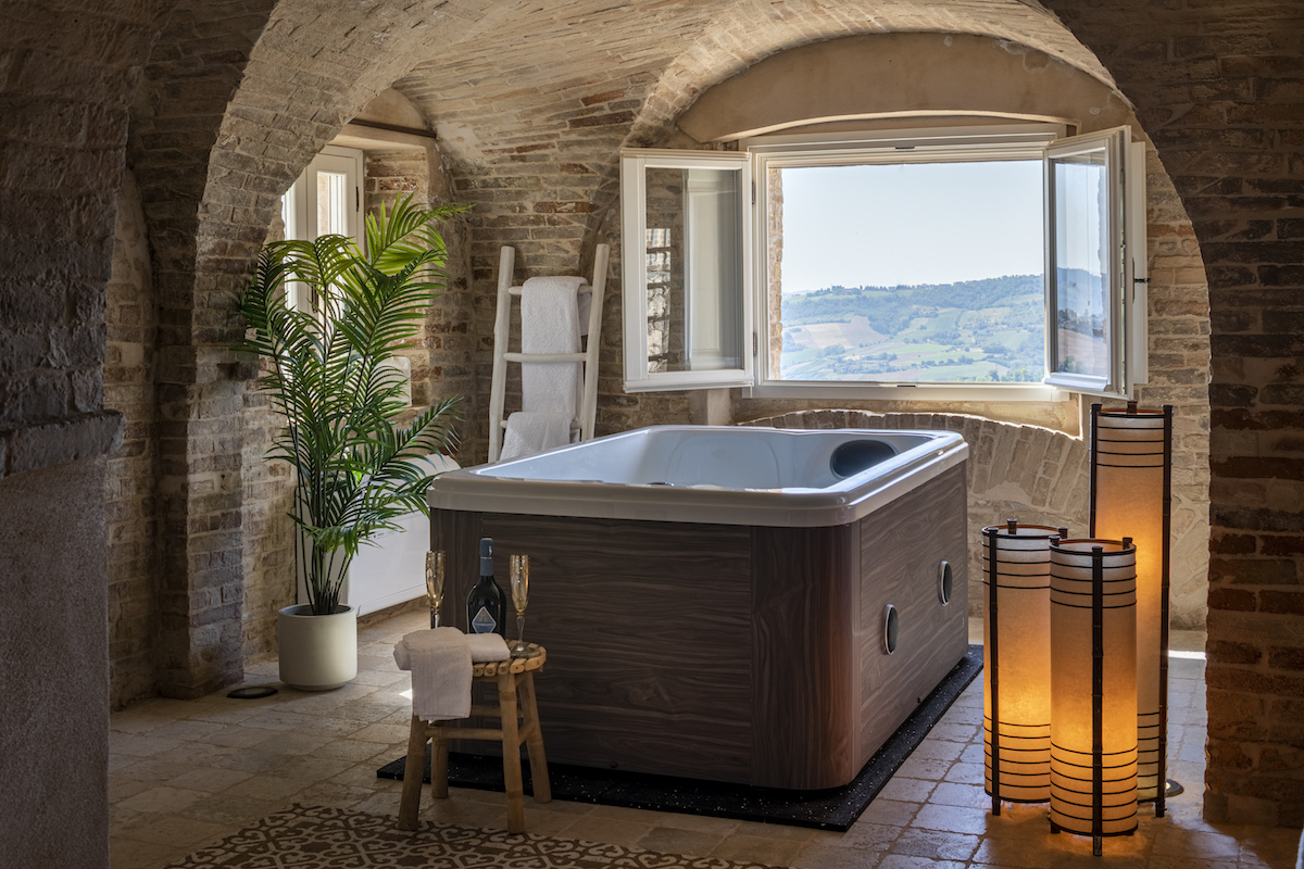 Palazzo Scarsini bath