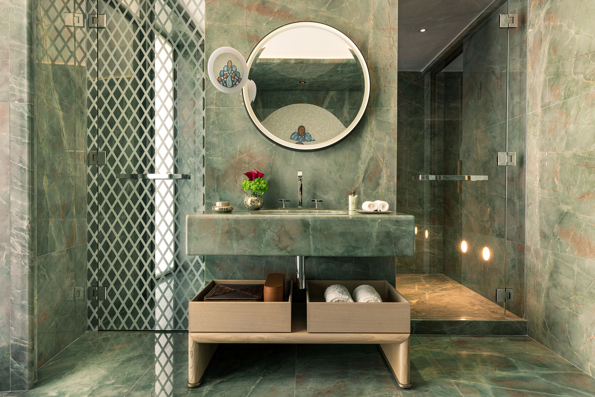 Green marble bathroom
