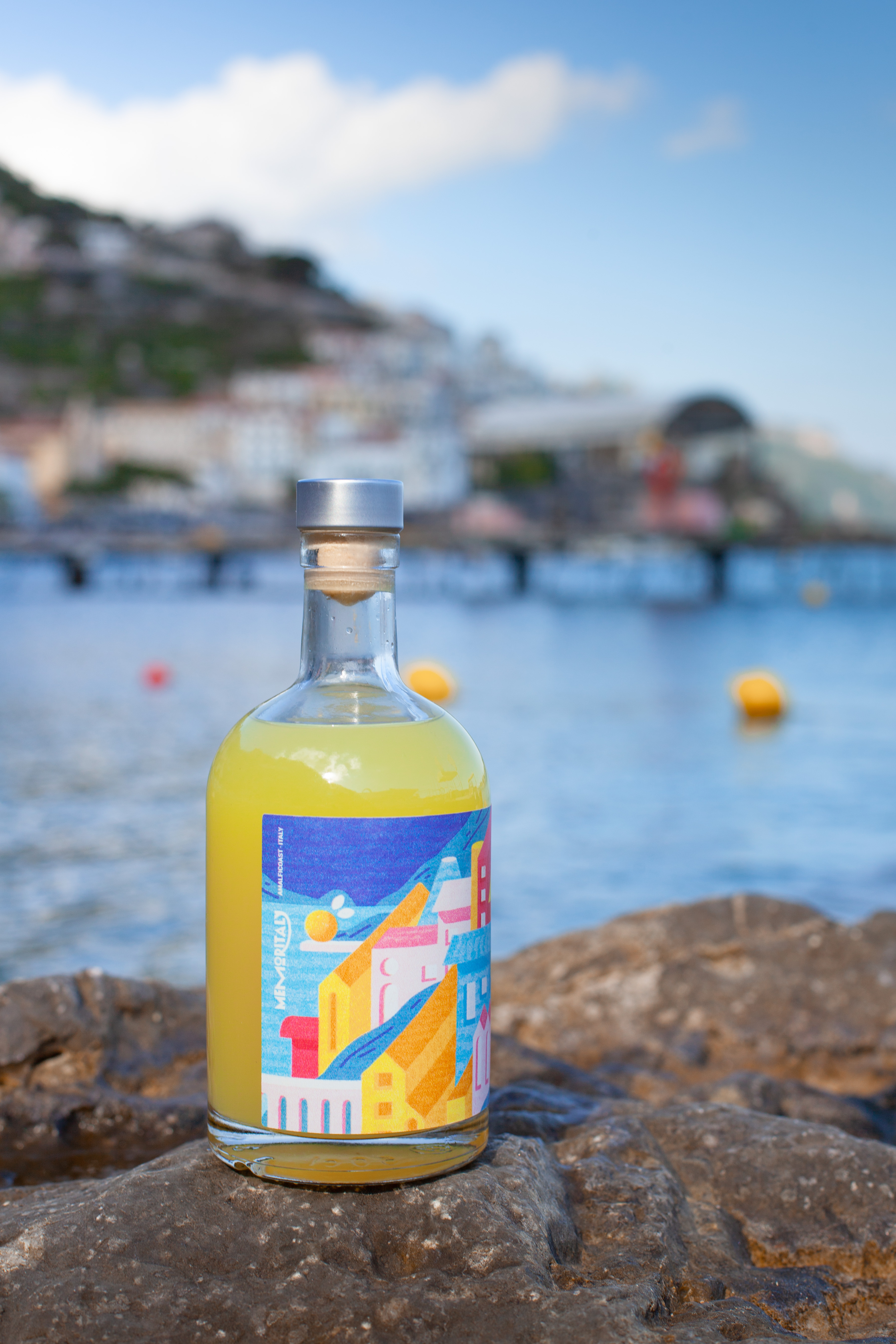 Dolceterra limoncello with sea in background
