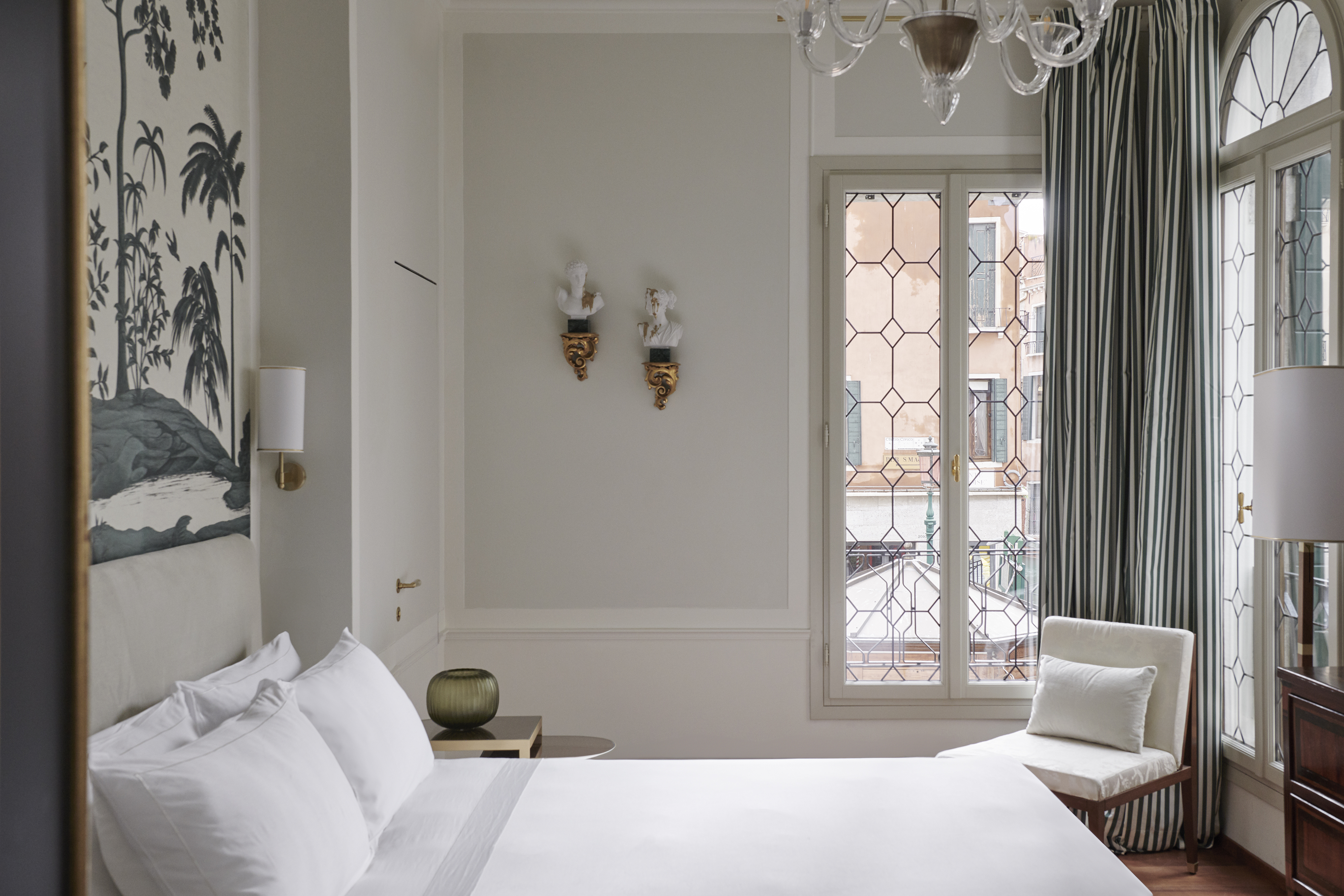Room at Violino d'Oro