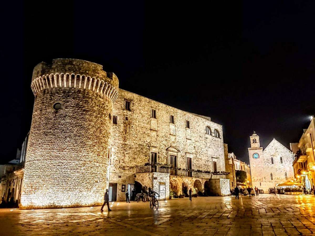 What to see in Puglia: Conversano