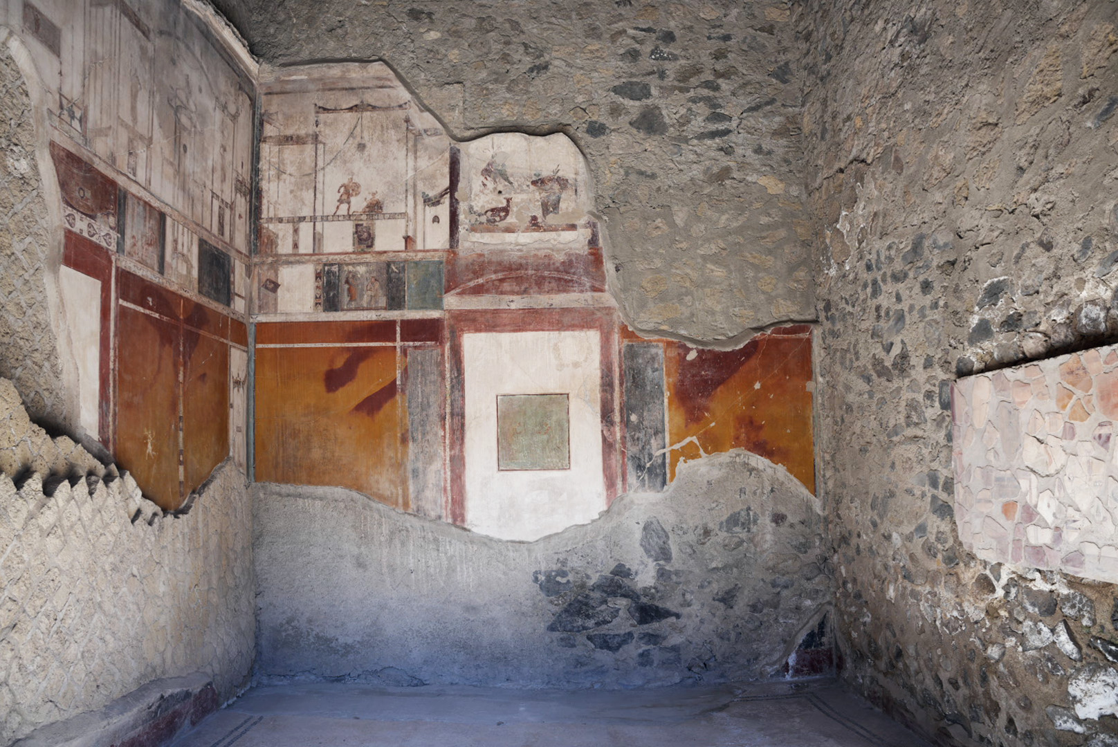 house of the tuscan colonnade