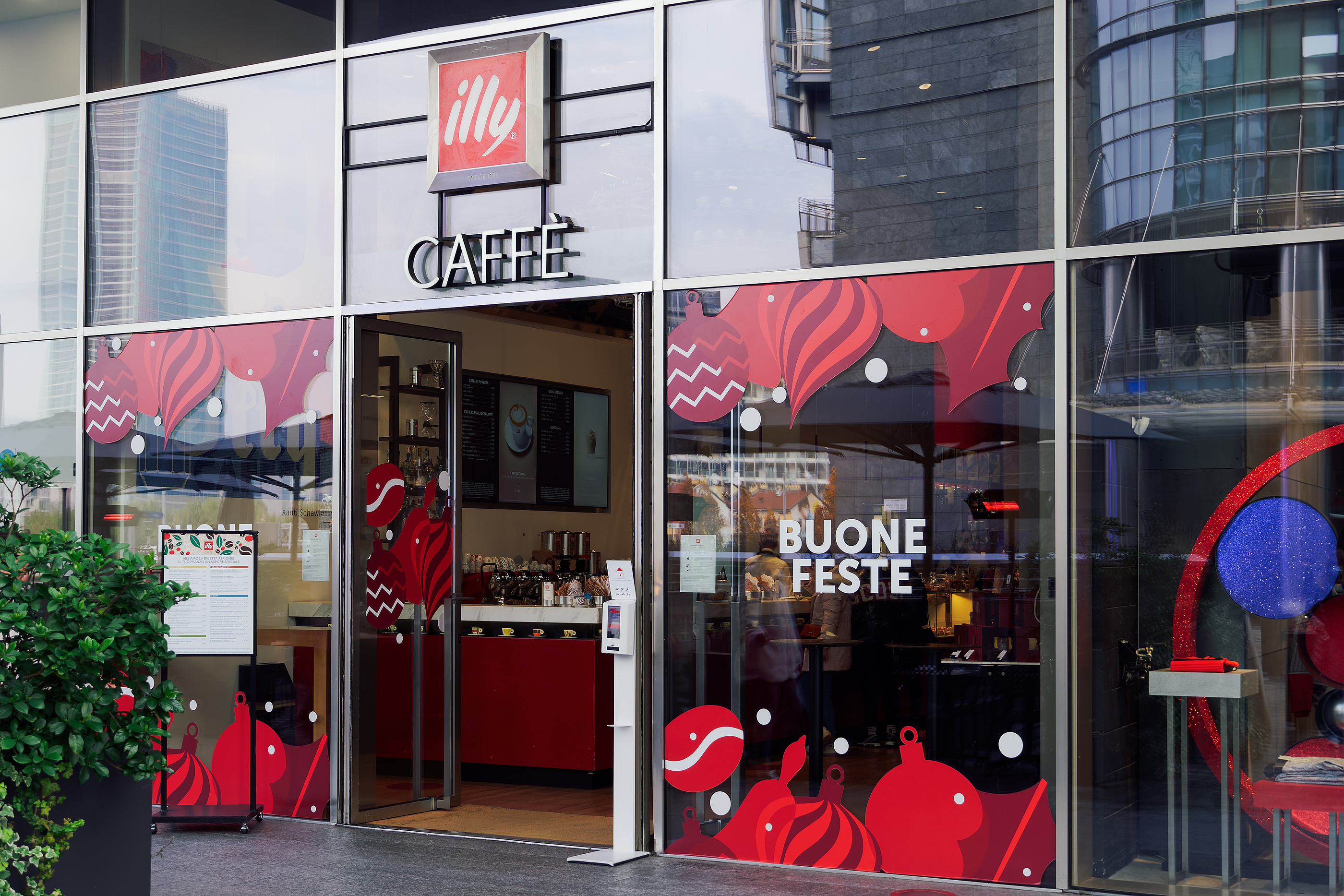 illy store decked out for the holidays in milan