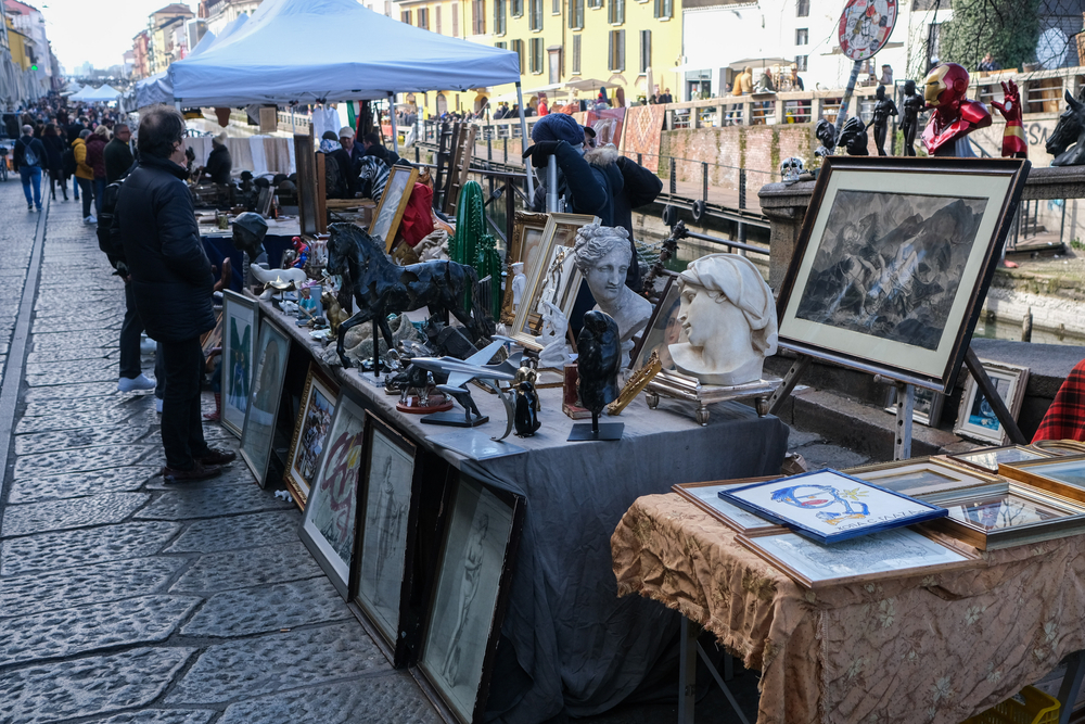 Navigli flea market, Milan
