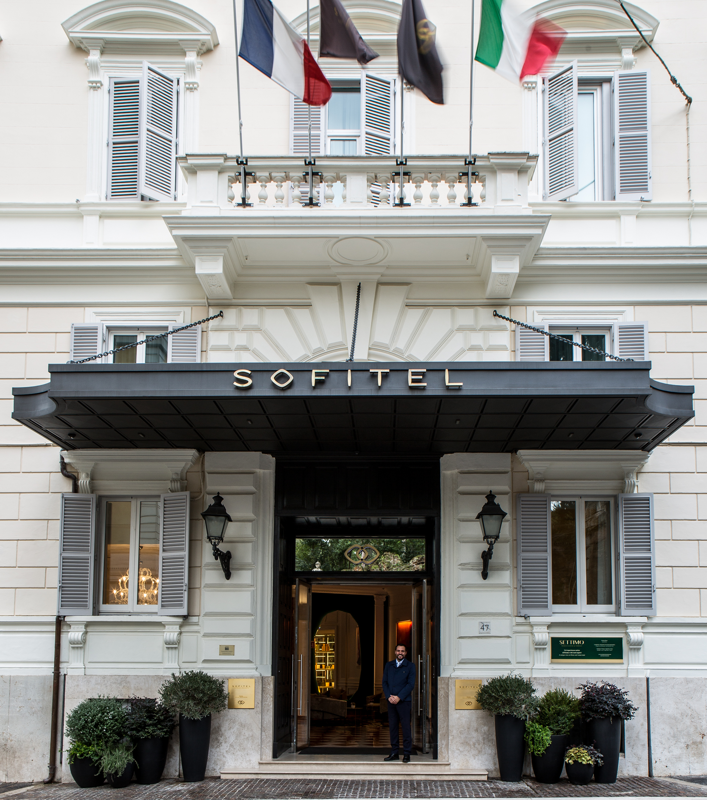 Entrance to Sofitel Roma Villa Borghese
