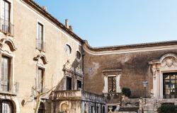 Courtyard of palace Palazzo Biscari in Catania