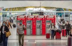 Passenger walks to departure terminal 3 in Rome Fiumicino Airport