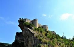 7-day Authentic E-Cycling, Walking, Cultural and Culinary Tours in Abruzzo with Italia Sweet Italia 1