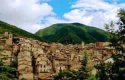 7-day Authentic E-Cycling, Walking, Cultural and Culinary Tours in Abruzzo with Italia Sweet Italia 1