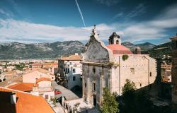 The Baroque Chiesa di Purgatorio (Church of Purgatory) in the center of Terracina