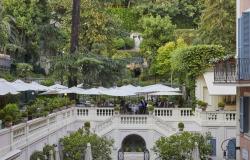 Gardens and Restaurant at Hotel de Russie