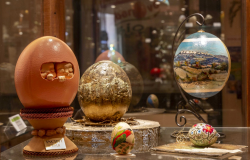 Painted eggs at the Ovo Pinto Museum