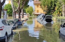 Cars submerged in water in the Viale Bologna area in Forlì on Thursday, May 18 