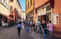 Via Zamboni, Bologna