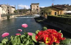 E-bike adventure among villages and medieval castles 3