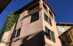 Beautiful Townhouse with Loggia in Liguria  0