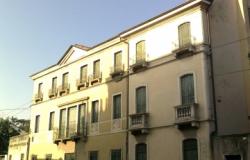 Stunning palazzo with park - Montagnana - ref.42a 0