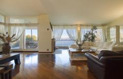 Exclusive Villa in Arona with magnificent views of Lake Maggiore 12
