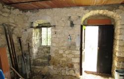 Stone cottage hidden in the natural park of Abruzzo