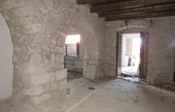 Stone town house with garden for sale in Abruzzo