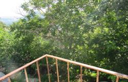Located on 800 meters to Lake Casoli, famous for fishing, with amazing mountain and lake views, 200sqm, garden and a barn. 4