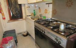 5 bedroom, brick town house 10 minutes drive to the beach. 6