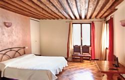 Venice- St. Mark’s district , charming apartment with canal view. Ref. 162c 4
