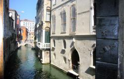 Venice- St. Mark’s district , charming apartment with canal view. Ref. 162c 14