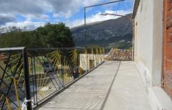 10 hectares of land around a group of stone houses in a panoramic, mountain location 4km to Torricella Peligna. 18