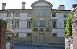 Asolo. Stunning apartment in historic building. P.O.A. ref.54a 1