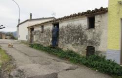 Rustic, stone cottage of 70sqm with a 100smq garden and lake and mountain view. 9