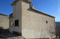 Detached, habitable, countryside house of 120sqm, with 3 bedrooms, 1000sqm of garden, and beautiful open views. 18