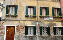 Venice - San Polo townhouse on 3 levels ref.180c 0