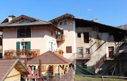 Baselga di Pinè, portion of house to renovate 3
