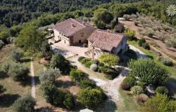  agriturismo with two farmhouses and pool, Piegaro Ref. PE6106M 0