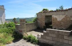 Ruin with amazing views of 120sqm with 300sqm of garden to create a town house of at least the same size. 0