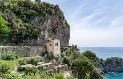 Amalfi Coast- Conca dei Marini (SA), unique townhouse with private access to the sea. Ref.02n 17